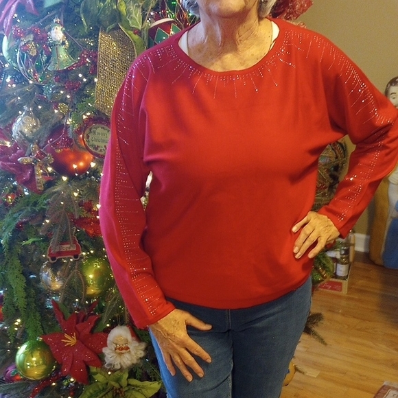 Adrienne Vittadini Sweaters - Adrienne Vittadini Vibrant Red Crew Neck Sweater with Bling!!